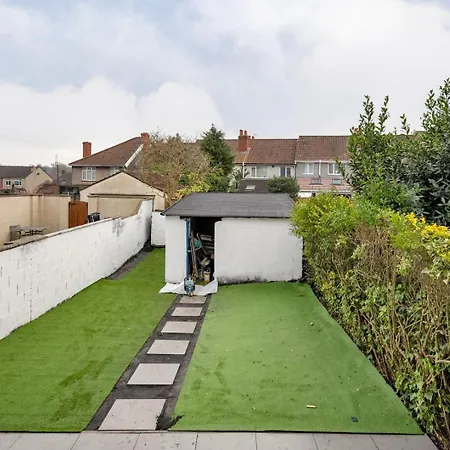 Apartman Modern And Cozy 4br Ideal For Families And Groups *
