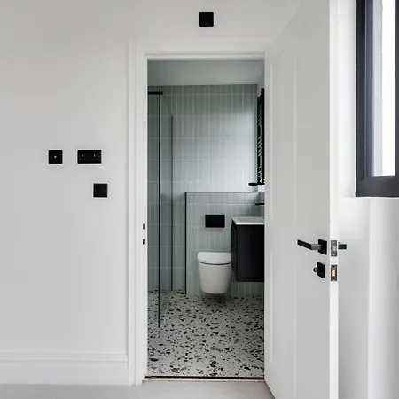 Modern And Cozy 4br Ideal For Families And Groups Apartman
