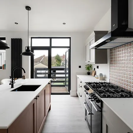 Modern And Cozy 4br Ideal For Families And Groups Bristol